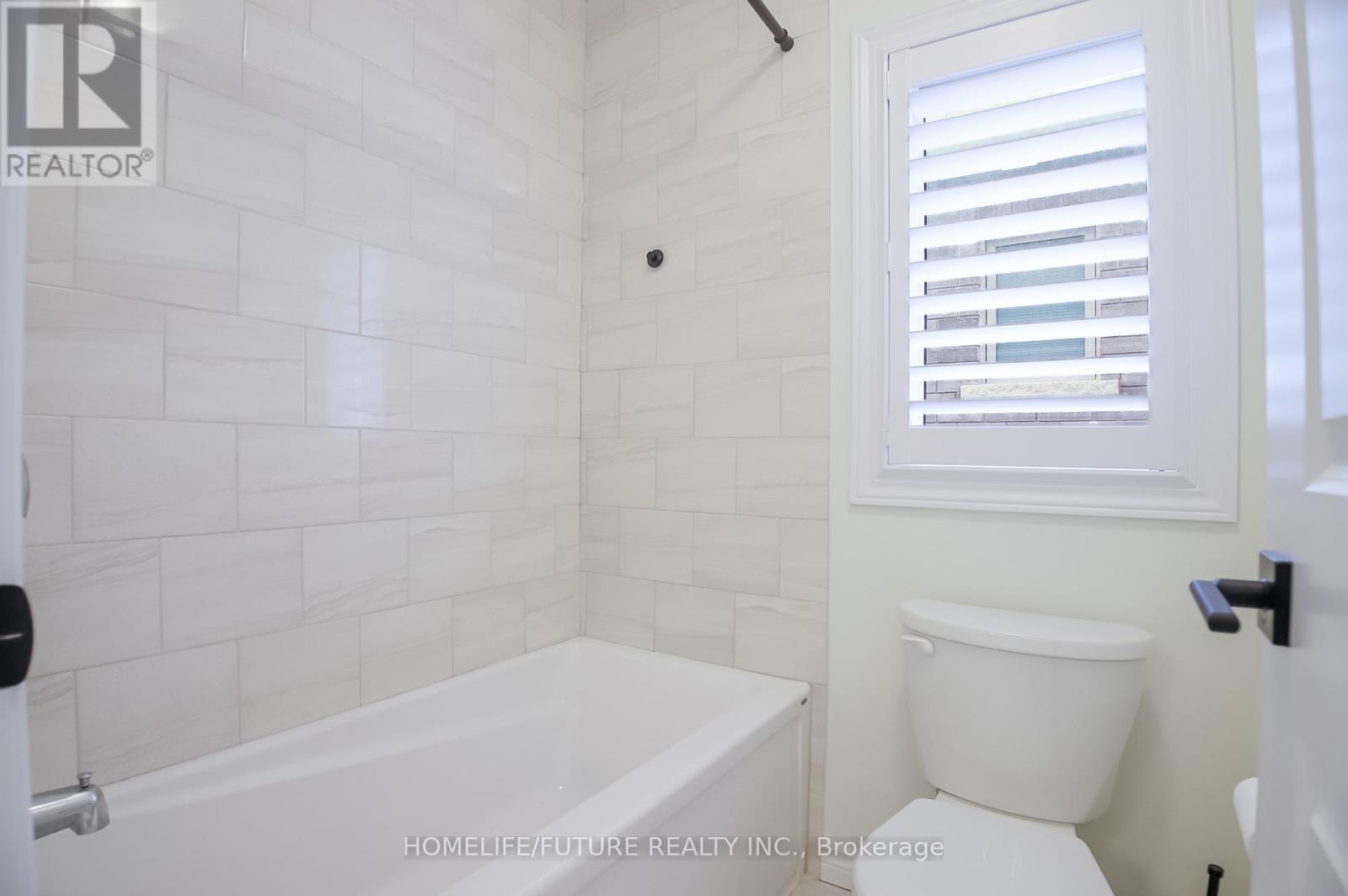 225 O'neil Street, Peterborough (Monaghan Ward 2), Ontario  K9K 0H5 - Photo 40 - X12851404