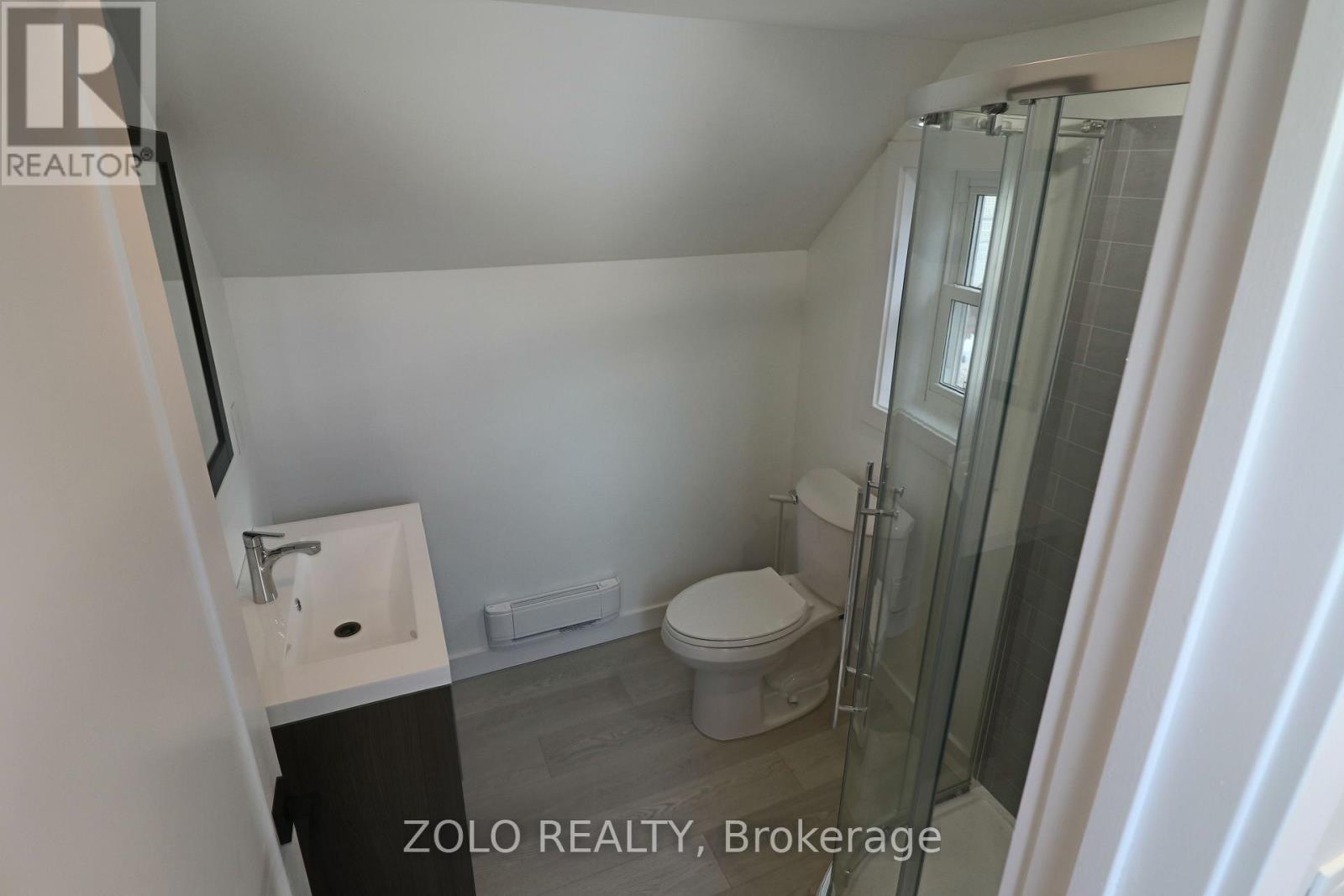 498 Charlotte Street, Peterborough (Town Ward 3), Ontario  K9J 2W3 - Photo 15 - X12851916