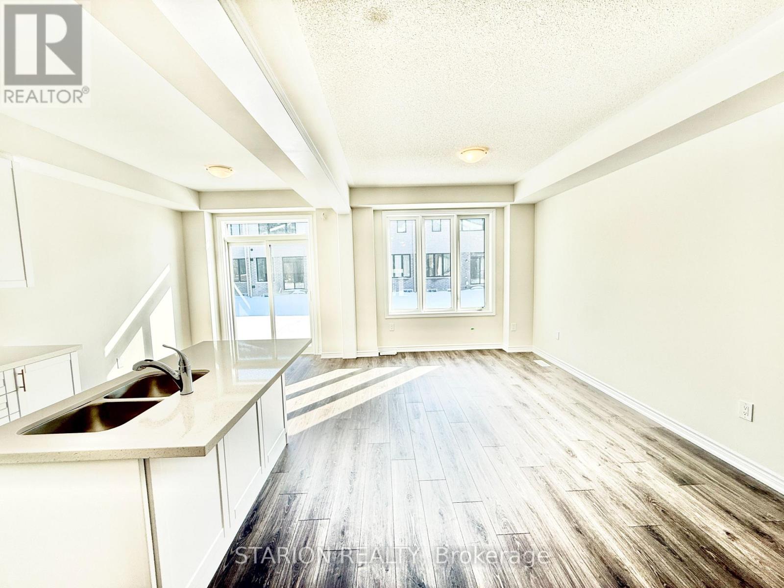 Unknown Address, ,     - Photo 19 - X12852214