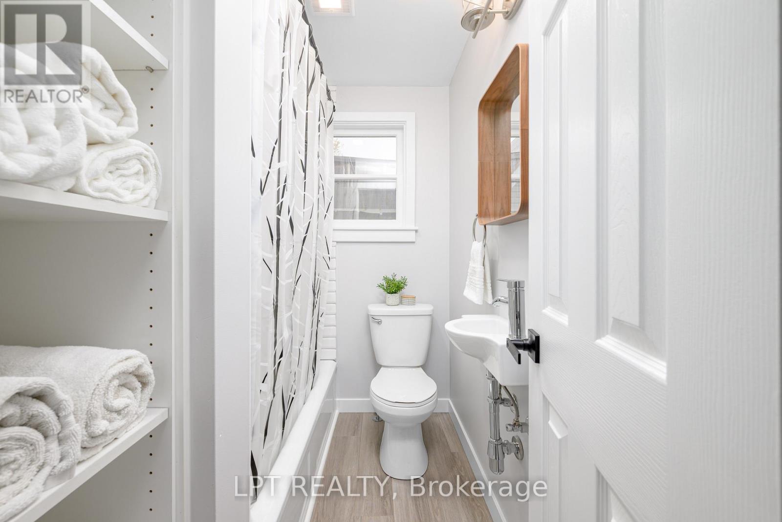 46 Young Street, Hastings Highlands (Monteagle Ward), Ontario  K0L 2S0 - Photo 18 - X12852504