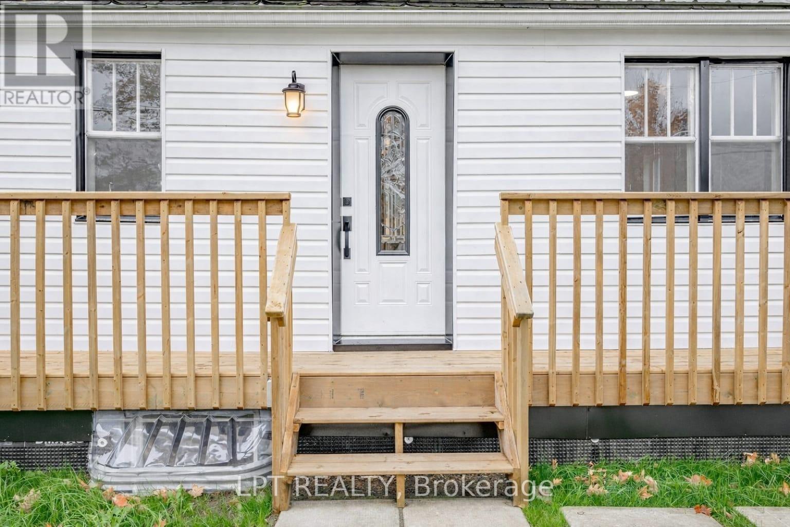 46 Young Street, Hastings Highlands (Monteagle Ward), Ontario  K0L 2S0 - Photo 2 - X12852504