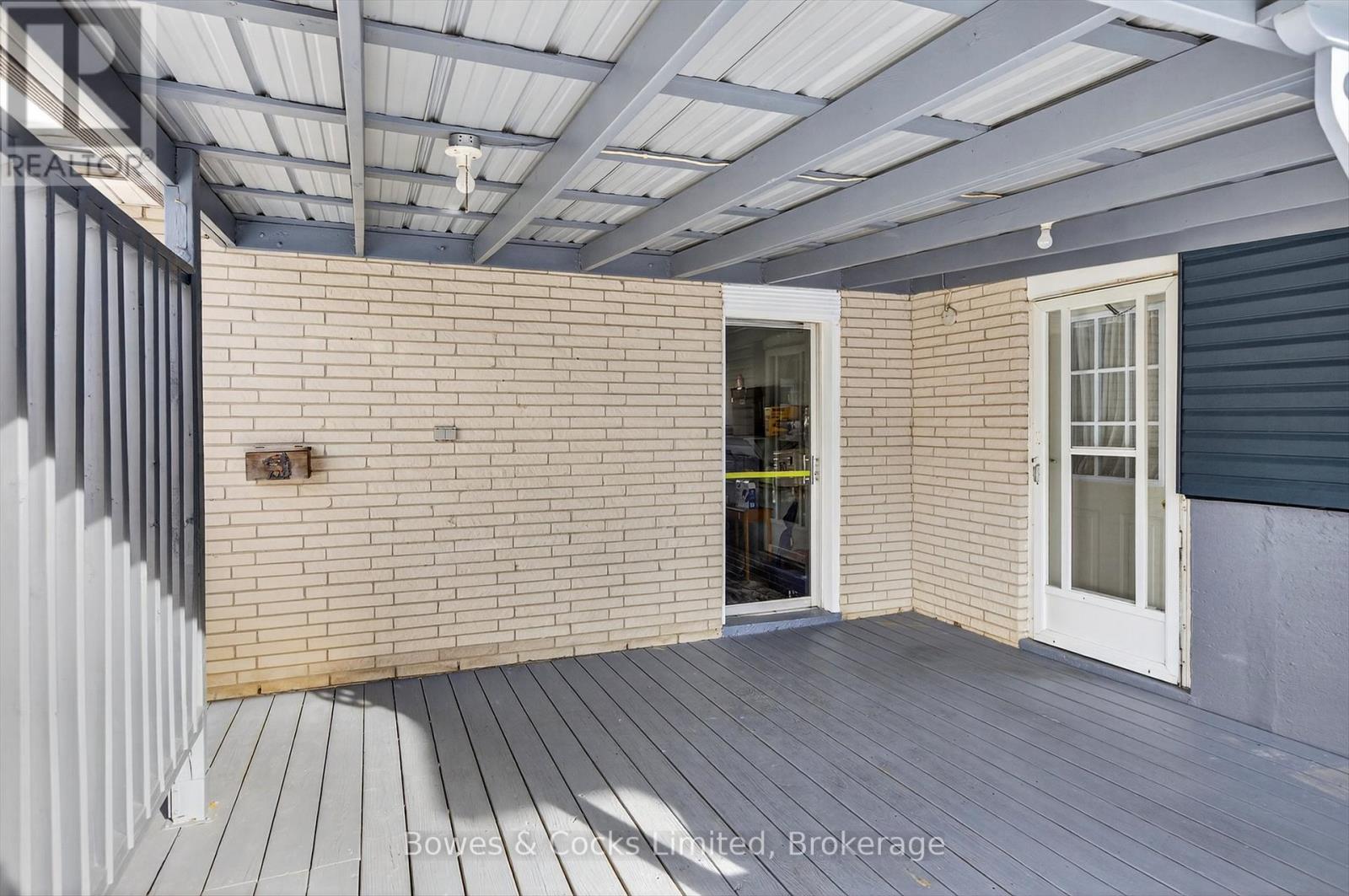 13 Mohawk Drive, Kawartha Lakes (Lindsay), Ontario  K9V 0J1 - Photo 38 - X12853566