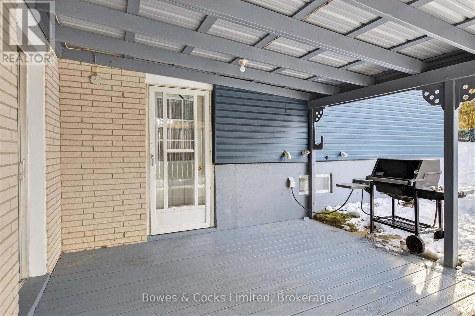 13 Mohawk Drive, Kawartha Lakes (Lindsay), Ontario  K9V 0J1 - Photo 39 - X12853566