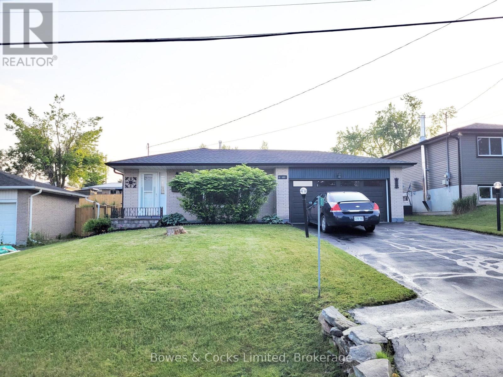 13 Mohawk Drive, Kawartha Lakes (Lindsay), Ontario  K9V 0J1 - Photo 49 - X12853566