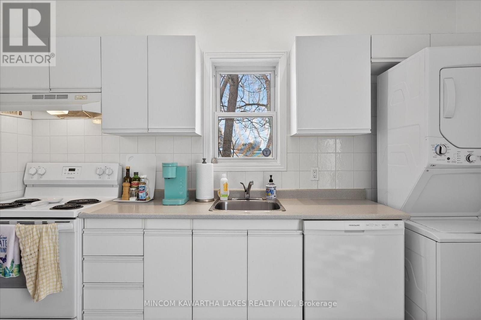 668 Brown Street, Peterborough (Otonabee Ward 1), Ontario  K9J 4K5 - Photo 14 - X12854076