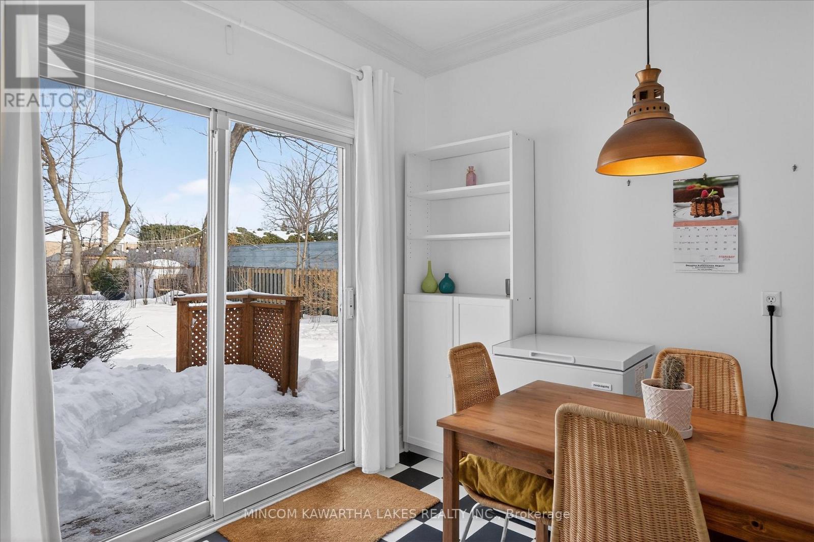 668 Brown Street, Peterborough (Otonabee Ward 1), Ontario  K9J 4K5 - Photo 19 - X12854076