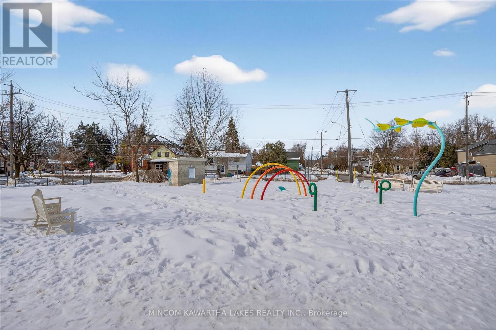 668 Brown Street, Peterborough (Otonabee Ward 1), Ontario  K9J 4K5 - Photo 42 - X12854076