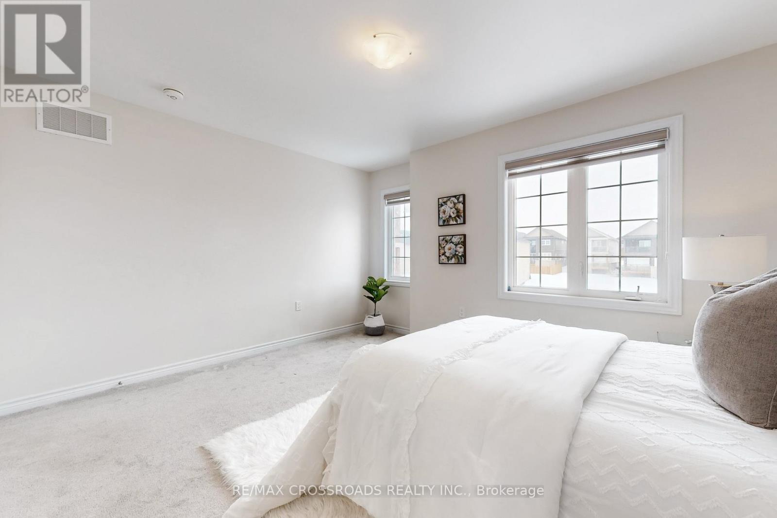 243 O'neil Street, Peterborough (Monaghan Ward 2), Ontario  K9K 0H8 - Photo 36 - X12854008