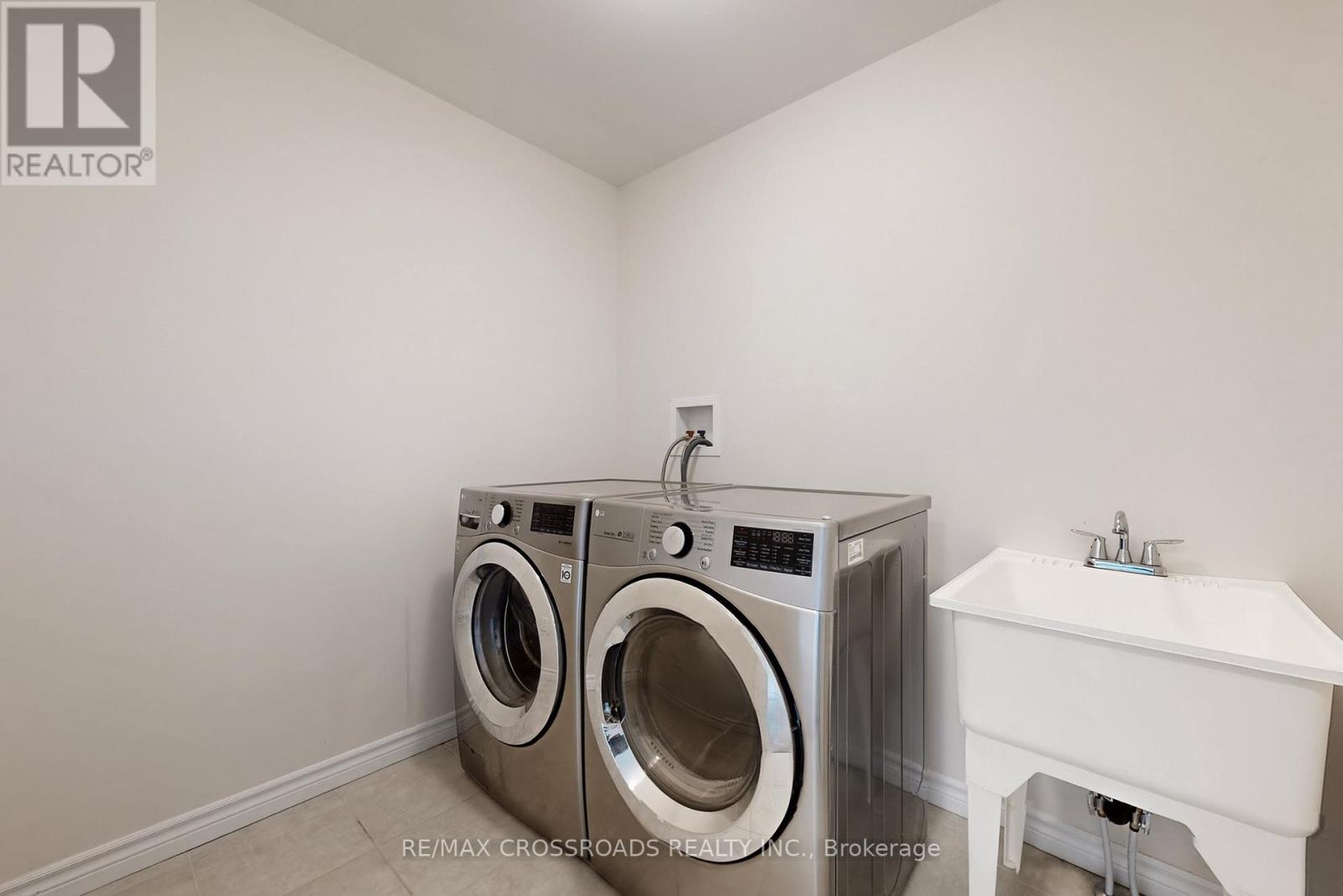 243 O'neil Street, Peterborough (Monaghan Ward 2), Ontario  K9K 0H8 - Photo 42 - X12854008