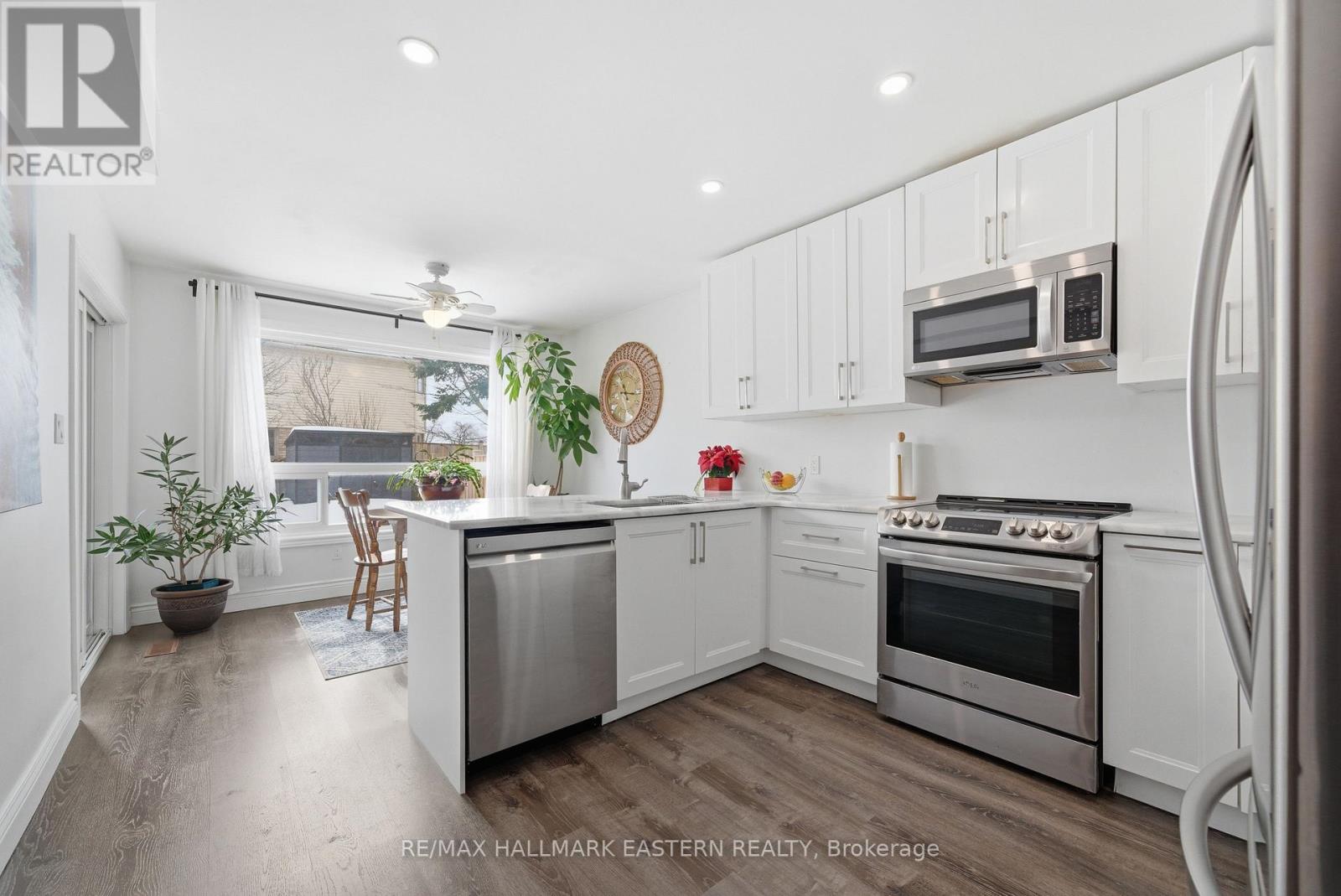 537 Wilfred Drive, Peterborough (Otonabee Ward 1), Ontario  K9K 2H1 - Photo 7 - X12854774