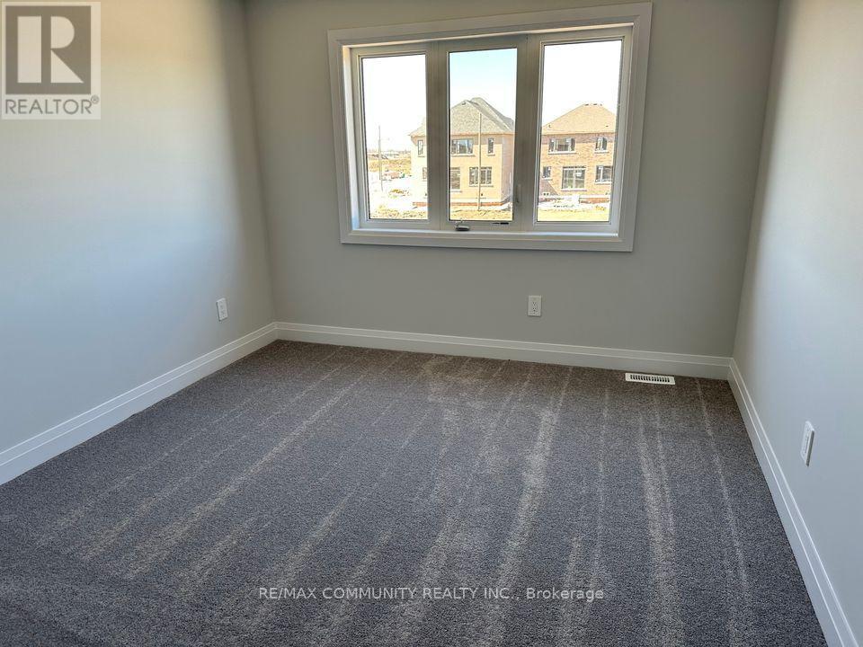 7 O'neill Street, Kawartha Lakes (Lindsay), Ontario  K9V 6K2 - Photo 15 - X12854706