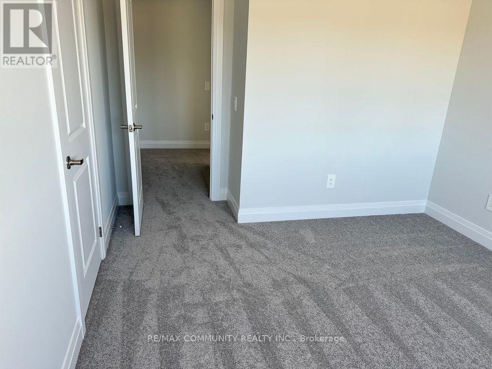 7 O'neill Street, Kawartha Lakes (Lindsay), Ontario  K9V 6K2 - Photo 16 - X12854706