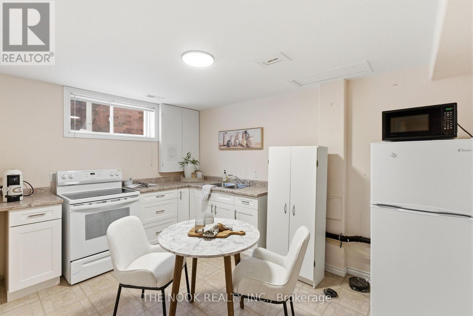 317 Woodward Avenue, Selwyn, Ontario  K9L 1K2 - Photo 37 - X12855714