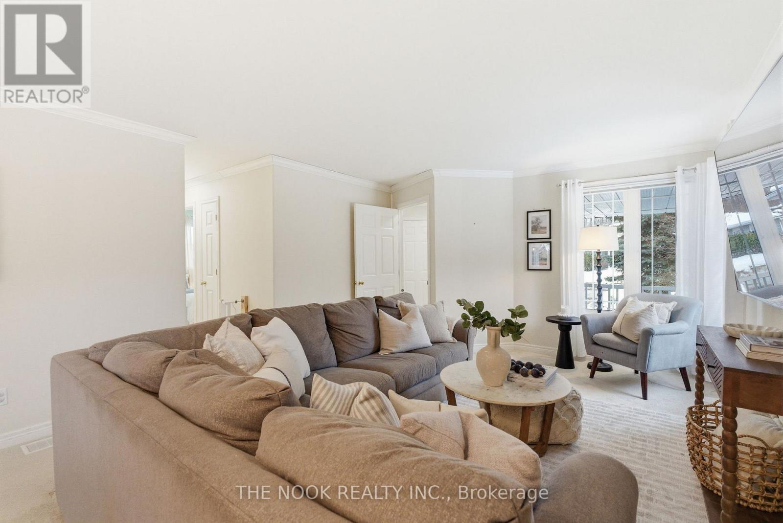 317 Woodward Avenue, Selwyn, Ontario  K9L 1K2 - Photo 5 - X12855714