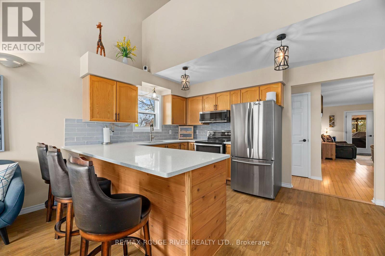 1410 Lillico Crescent, Peterborough (Monaghan Ward 2), Ontario  K9K 2L1 - Photo 9 - X12855738