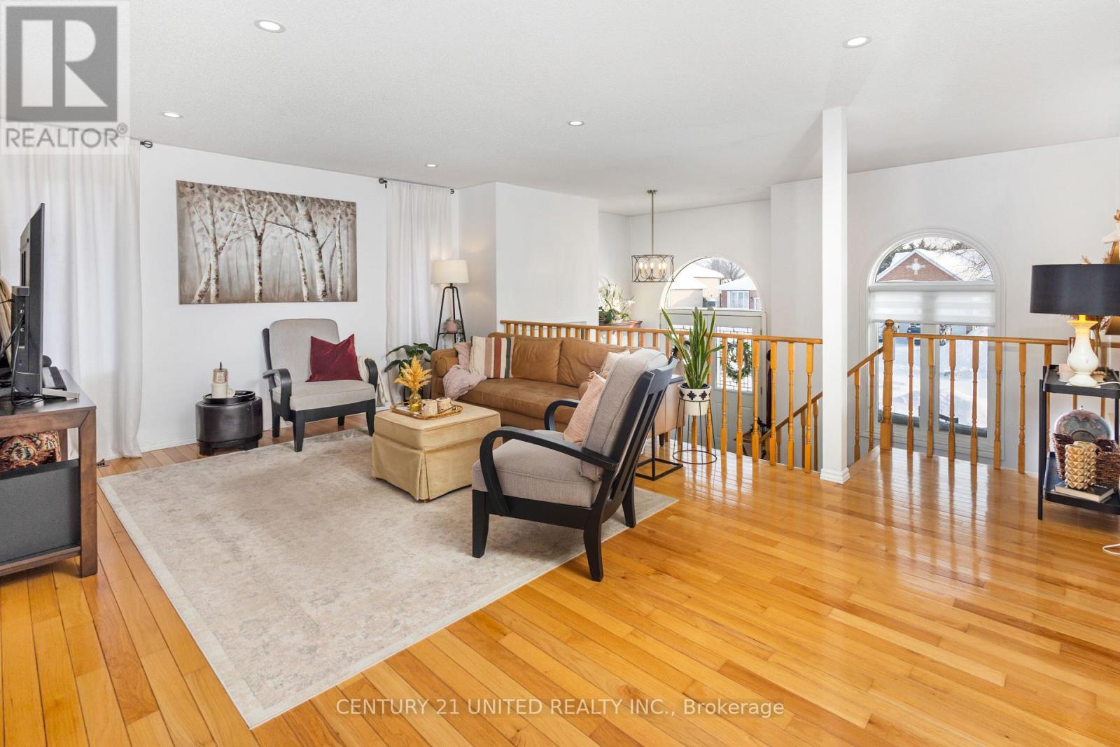 1455 Glenforest Crescent, Peterborough (Monaghan Ward 2), Ontario  K9K 2J2 - Photo 4 - X12856442