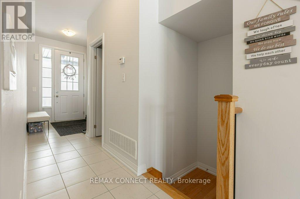 130 Corley Street, Kawartha Lakes (Lindsay), Ontario  K9V 6C2 - Photo 7 - X12856710