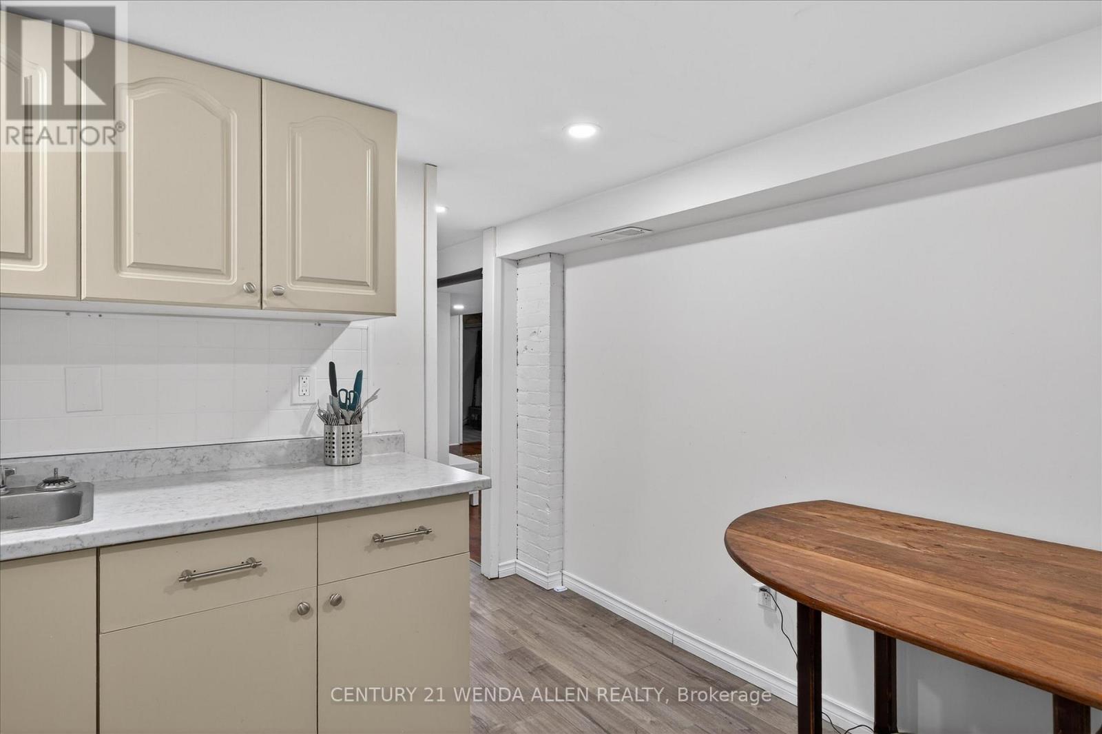 276 Mcgill Street, Peterborough (Otonabee Ward 1), Ontario  K9J 1W5 - Photo 29 - X12857640