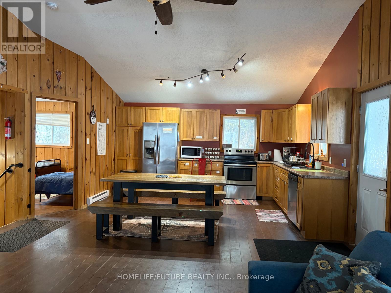 530 Weslemkoon Lake Road, Tudor And Cashel (Tudor Ward), Ontario  K0L 1W0 - Photo 3 - X12857890