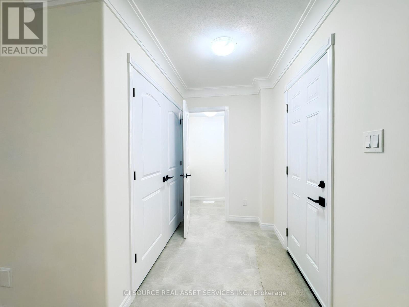 226 O'neil Street, Peterborough (Monaghan Ward 2), Ontario  K9K 0H1 - Photo 4 - X12860034