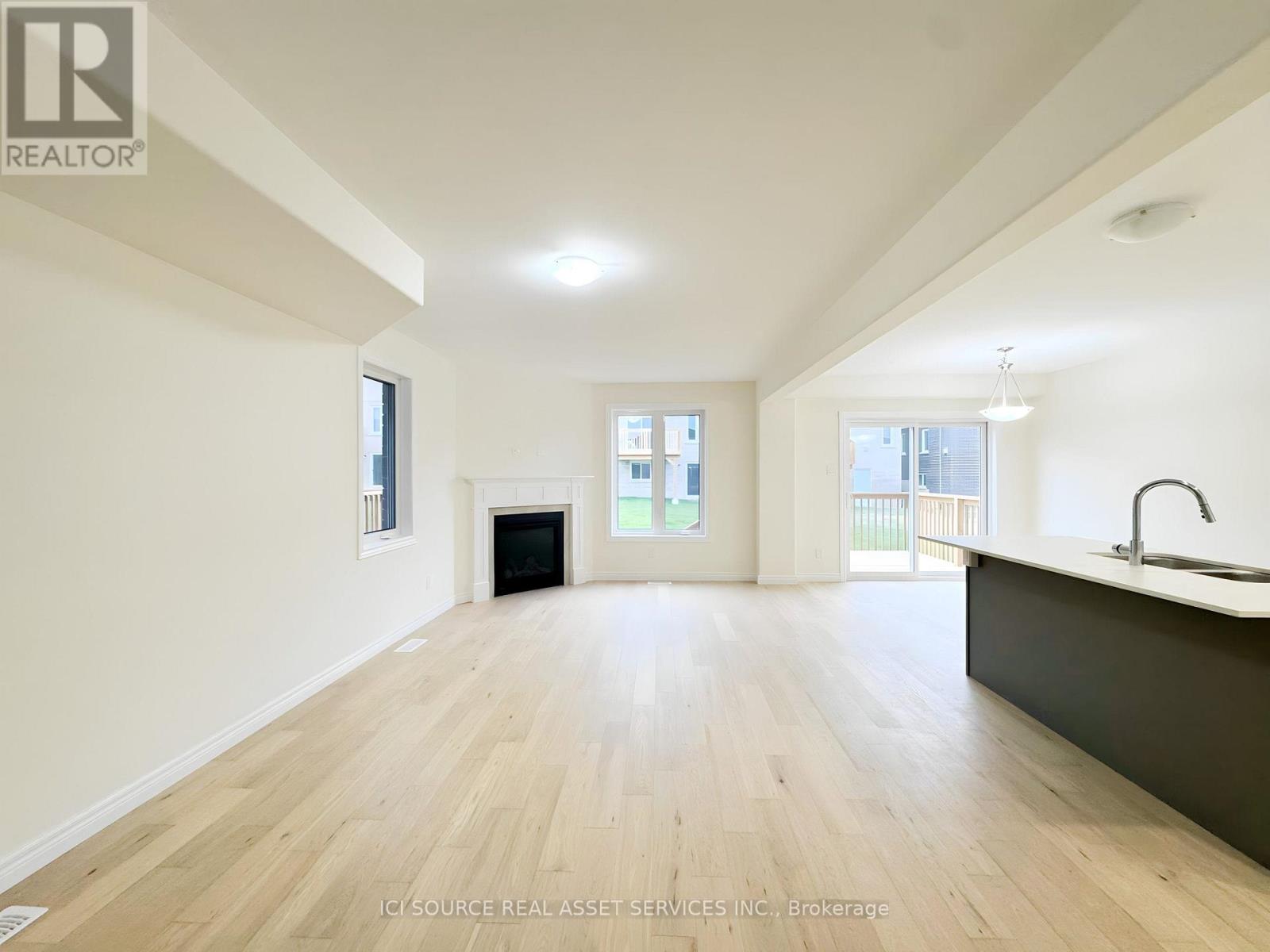 226 O'neil Street, Peterborough (Monaghan Ward 2), Ontario  K9K 0H1 - Photo 9 - X12860034