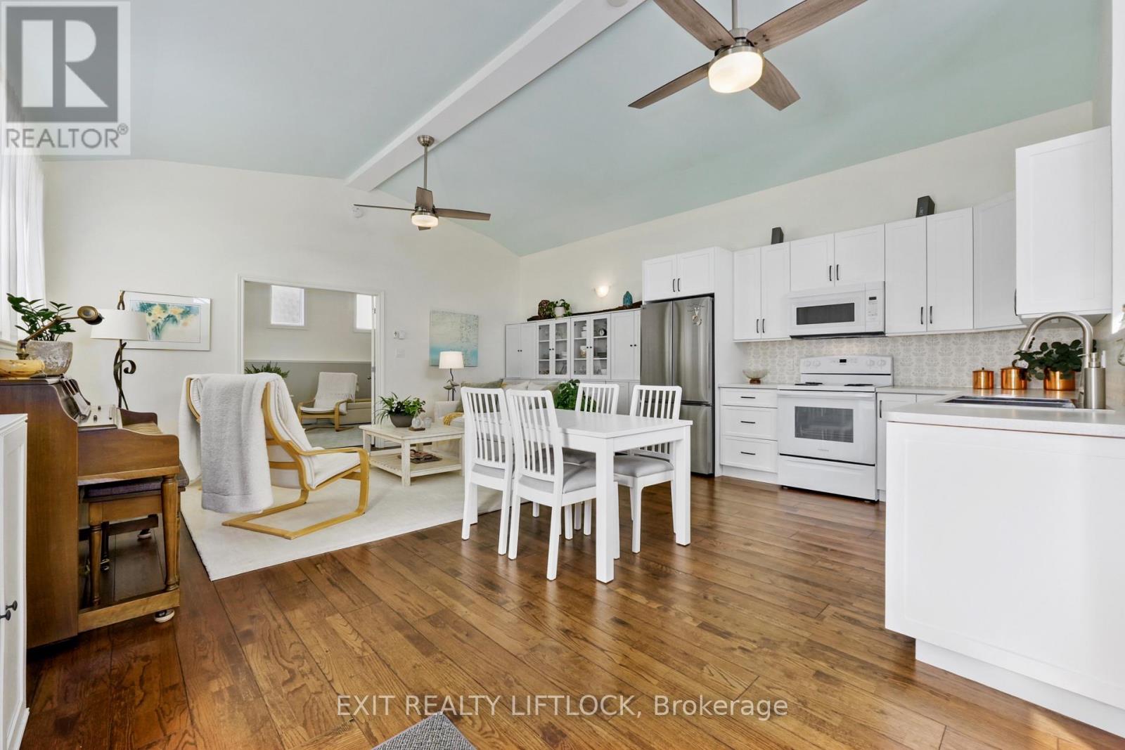 834 Water Street, Peterborough (Northcrest Ward 5), Ontario  K9H 3N9 - Photo 4 - X12860266