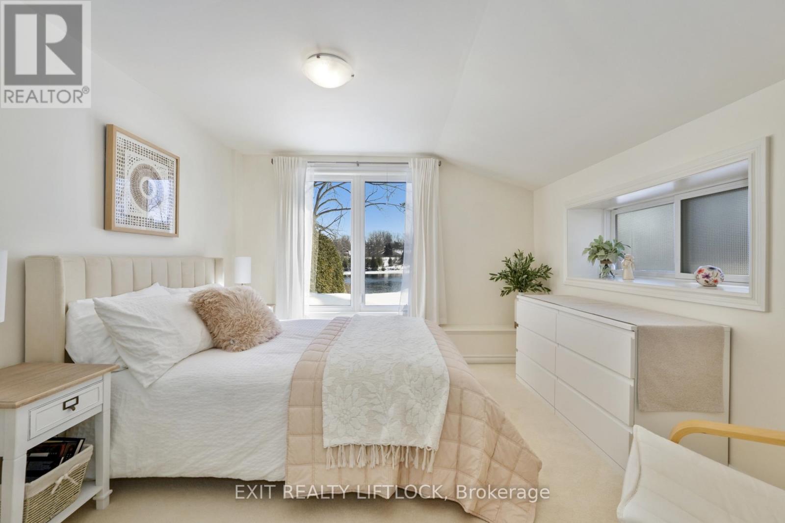 834 Water Street, Peterborough (Northcrest Ward 5), Ontario  K9H 3N9 - Photo 9 - X12860266