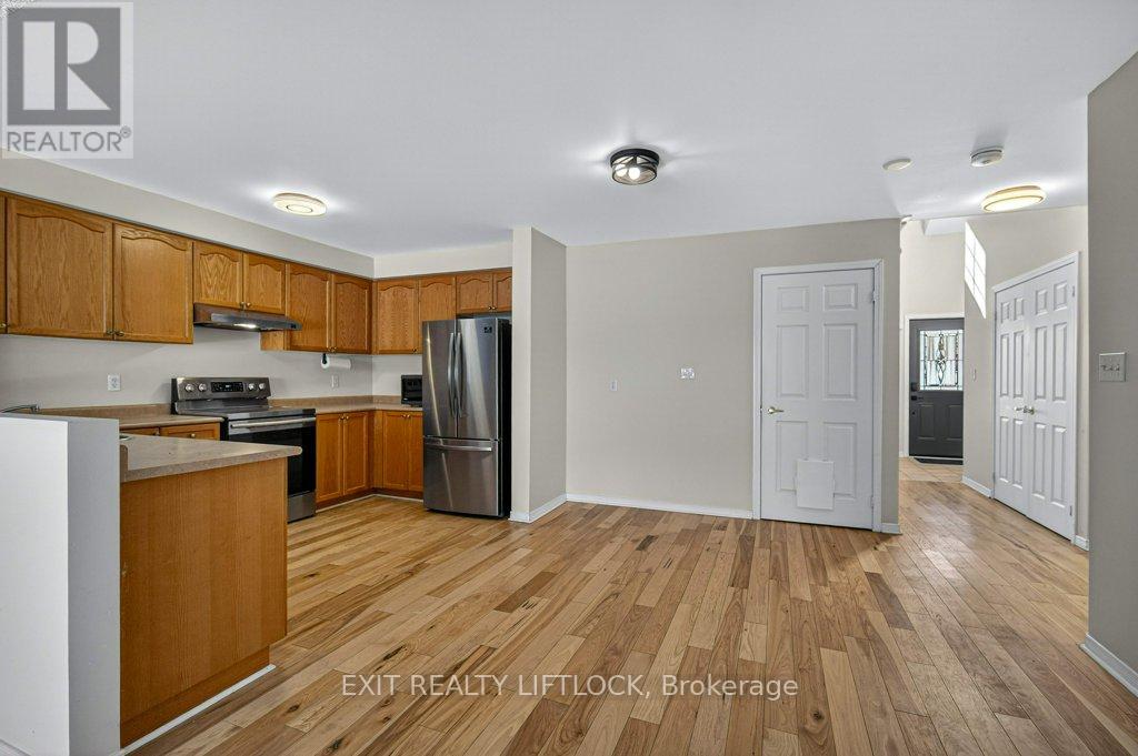 1418 Hancox Court, Peterborough (Monaghan Ward 2), Ontario  K9K 2M2 - Photo 10 - X12860484