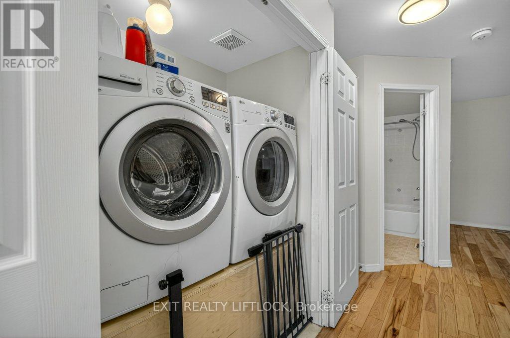 1418 Hancox Court, Peterborough (Monaghan Ward 2), Ontario  K9K 2M2 - Photo 25 - X12860484