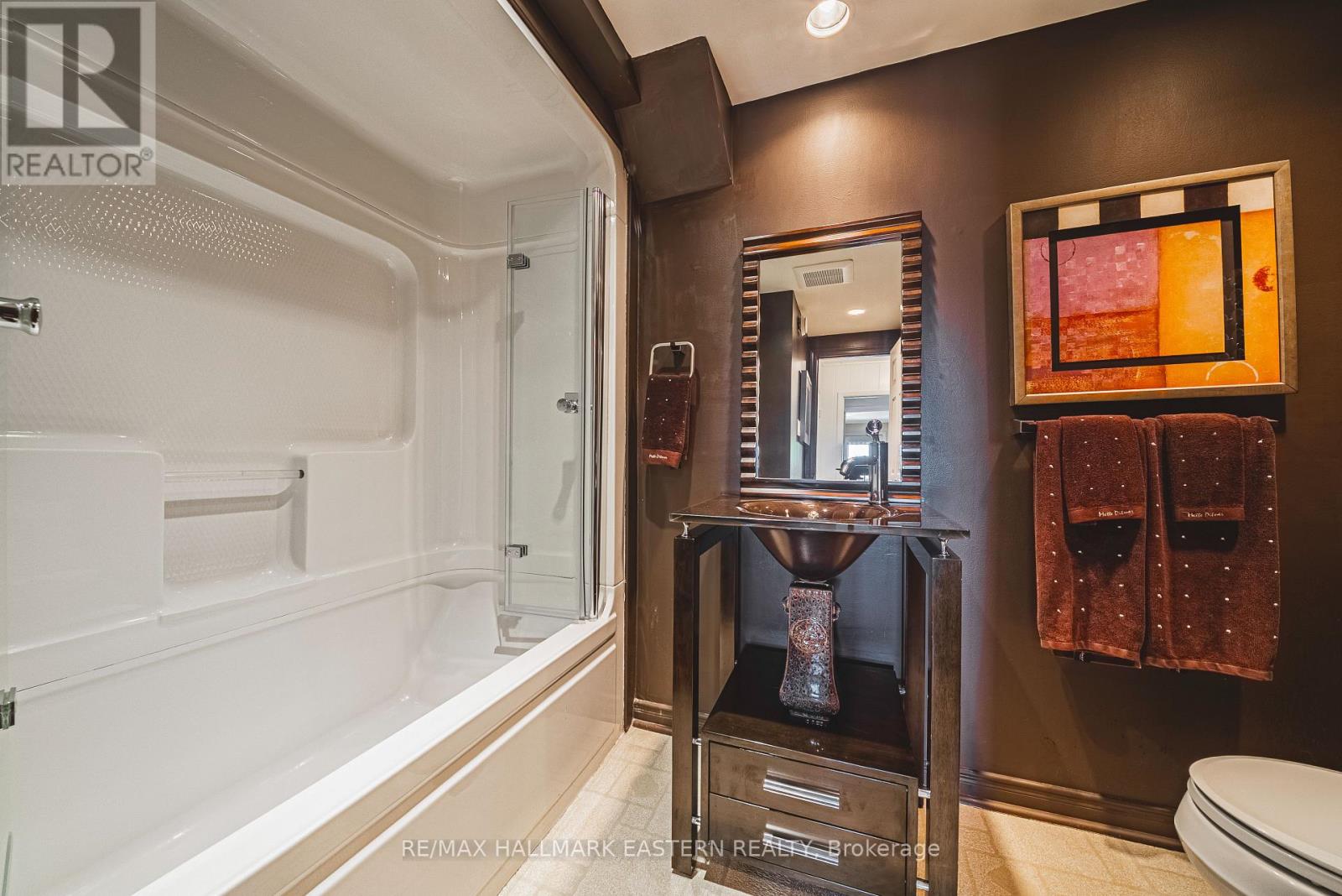 1052 Tedford Lane, Douro-Dummer, Ontario  K0L 2H0 - Photo 19 - X12860702