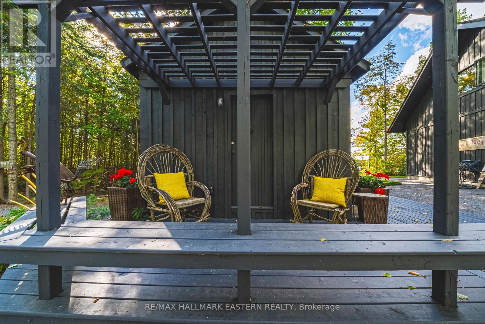 1052 Tedford Lane, Douro-Dummer, Ontario  K0L 2H0 - Photo 38 - X12860702