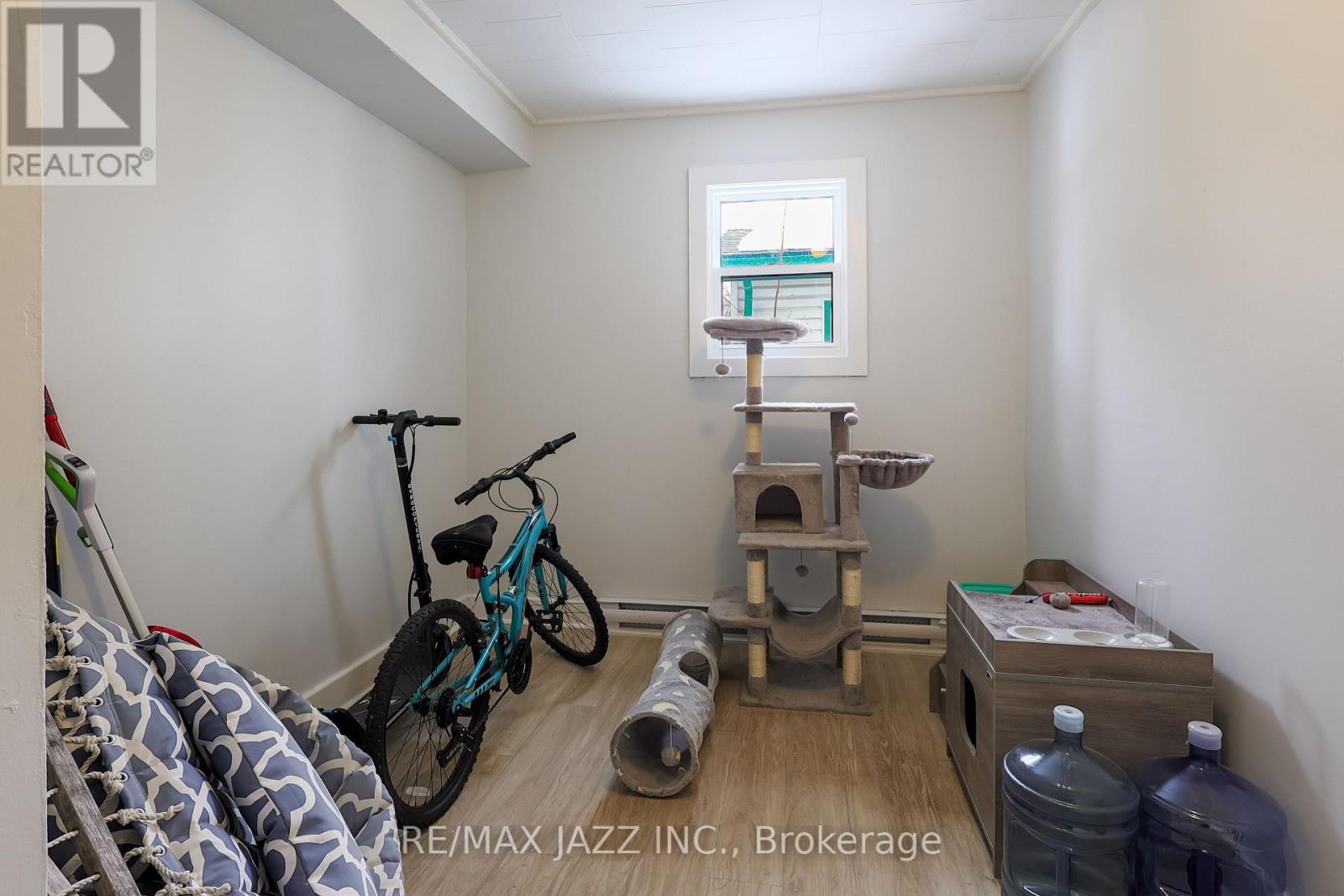 515 Park Street N, Peterborough (Town Ward 3), Ontario  K9H 4R5 - Photo 11 - X12860800