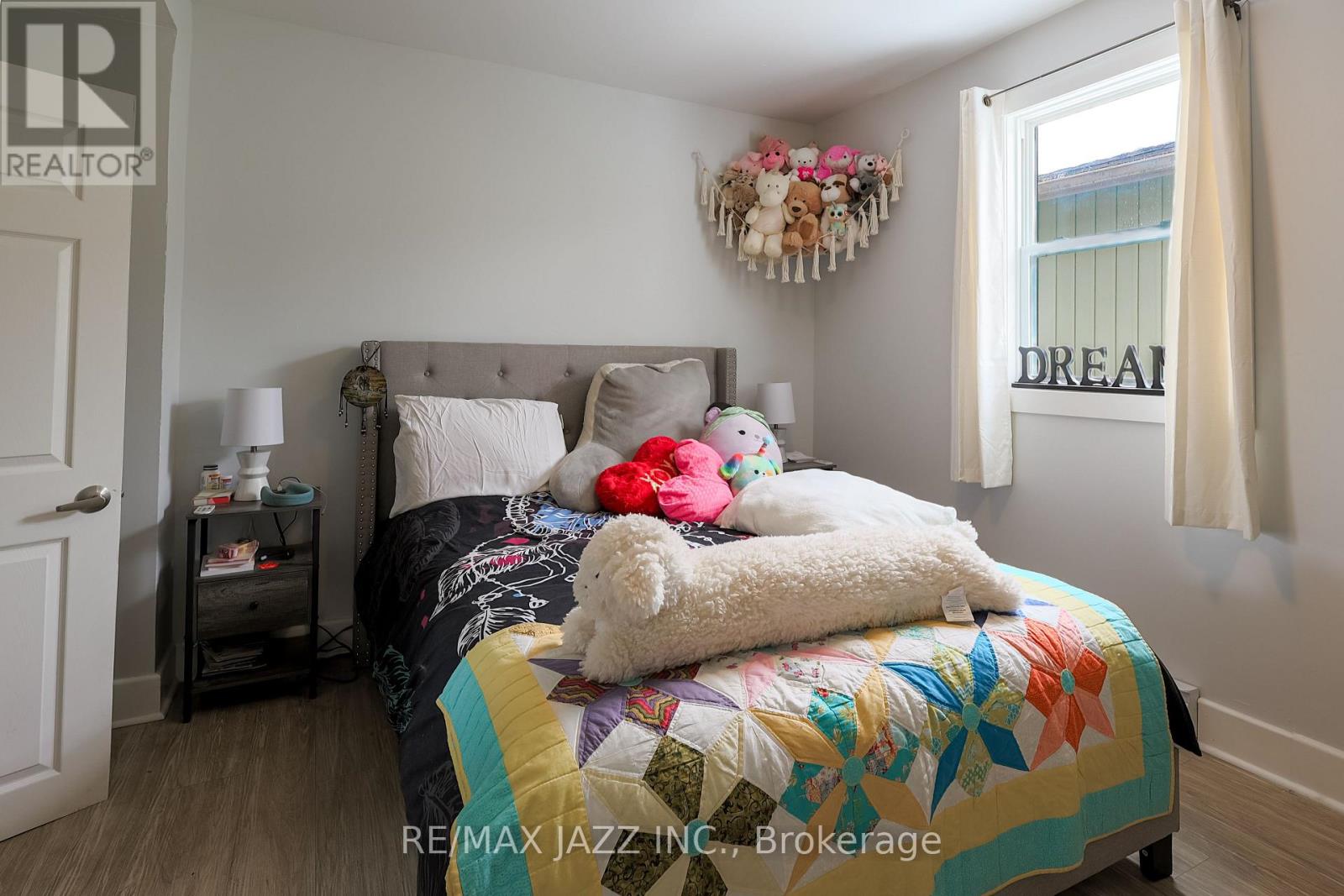 515 Park Street N, Peterborough (Town Ward 3), Ontario  K9H 4R5 - Photo 9 - X12860800