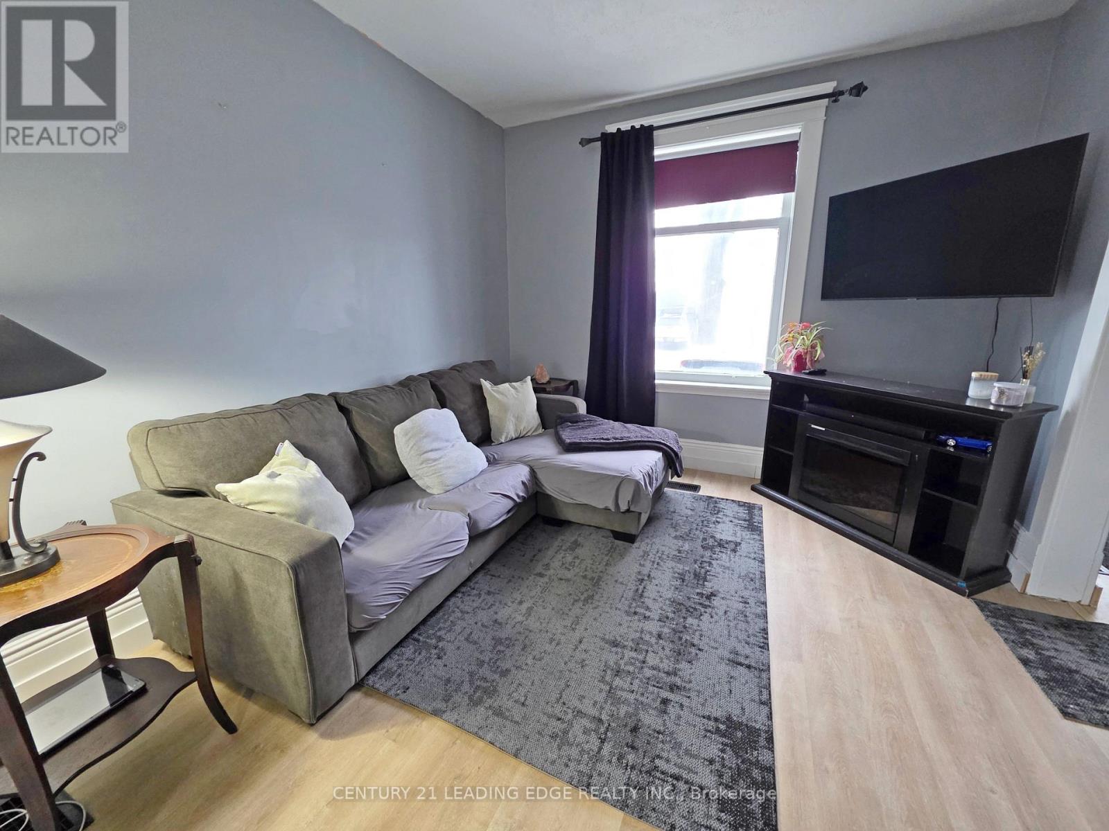 15 George Street N, Kawartha Lakes (Omemee), Ontario  K0L 2W0 - Photo 4 - X12860948