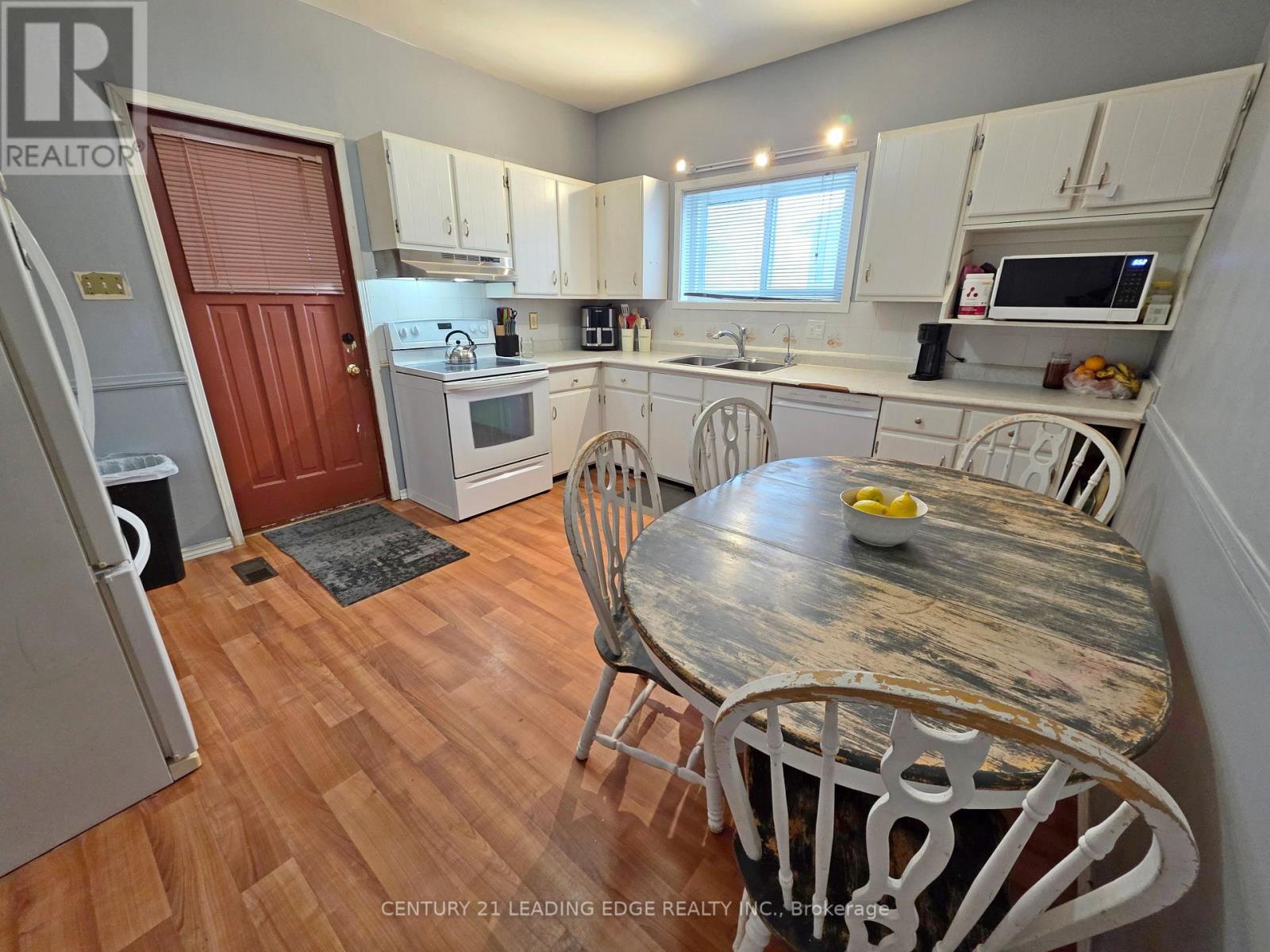 15 George Street N, Kawartha Lakes (Omemee), Ontario  K0L 2W0 - Photo 8 - X12860948