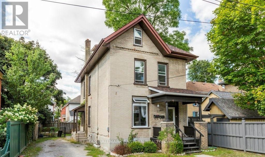 Main Floor - 279 William Street, Peterborough (Town Ward 3), Ontario  K9J 5E5 - Photo 2 - X12862350