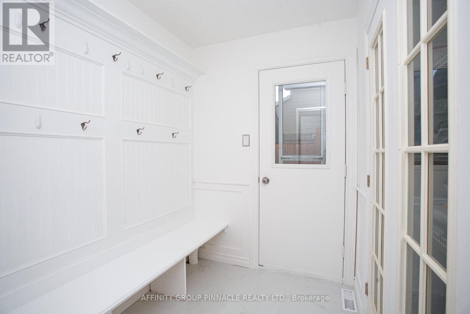 37 Parkway Avenue, Kawartha Lakes (Lindsay), Ontario  K9V 5J7 - Photo 20 - X12862492