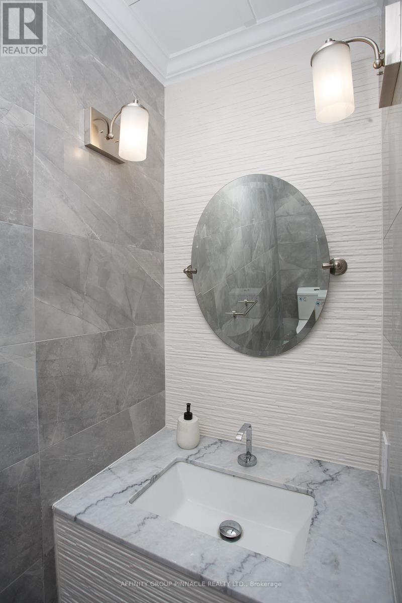 37 Parkway Avenue, Kawartha Lakes (Lindsay), Ontario  K9V 5J7 - Photo 21 - X12862492