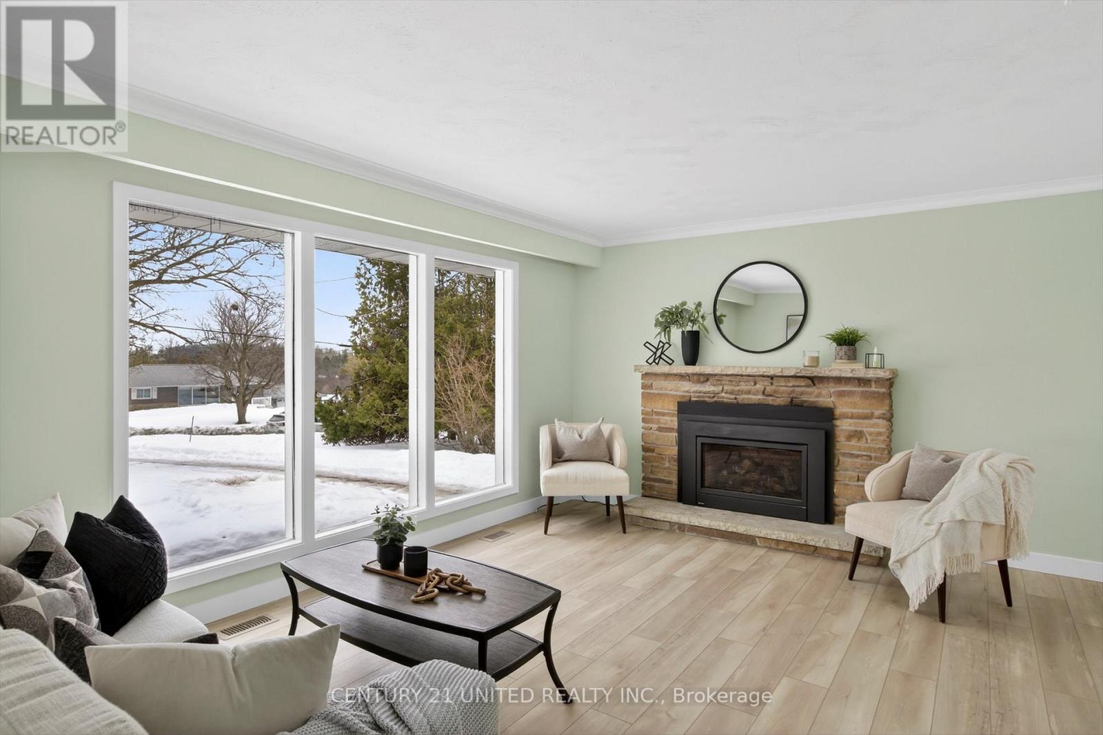 268 Eastwood Road, Selwyn, Ontario  K9J 6X3 - Photo 5 - X12863380