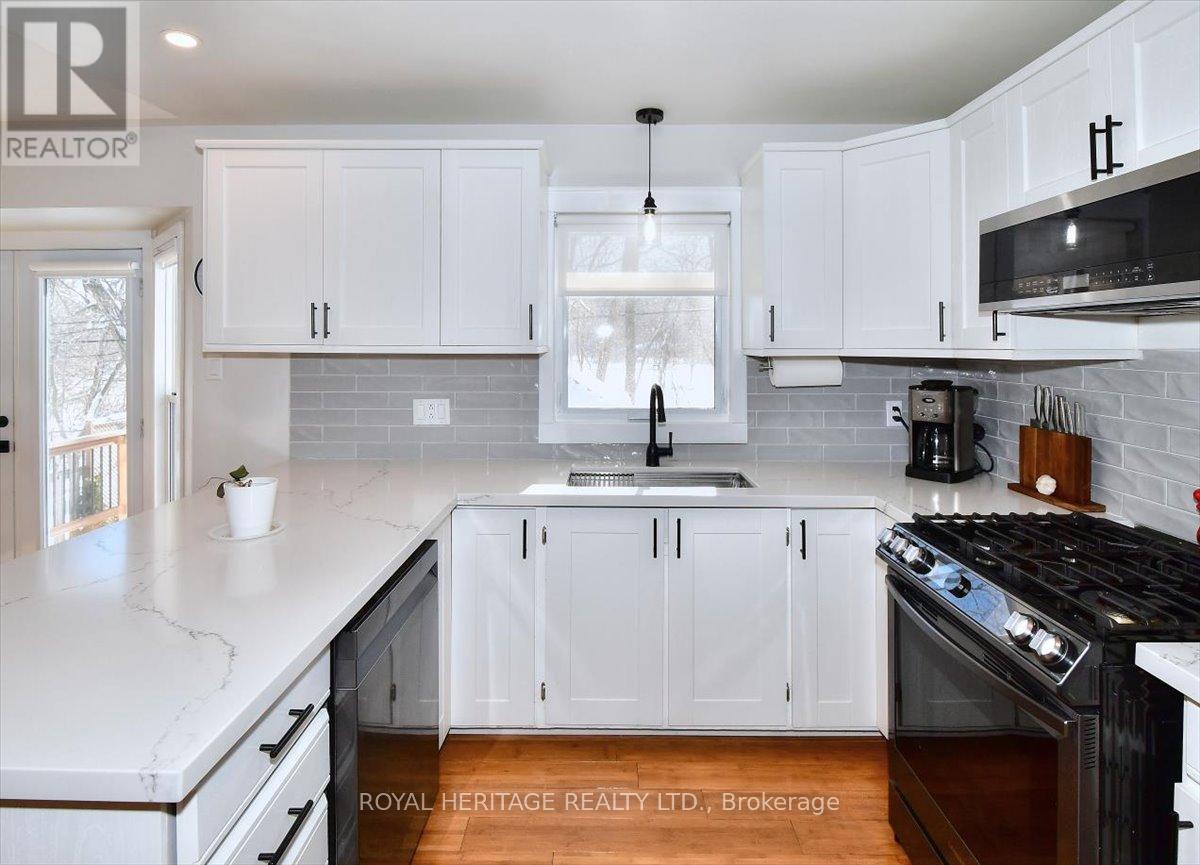 731 Peterborough Avenue, Selwyn, Ontario  K0L 1H0 - Photo 16 - X12864772