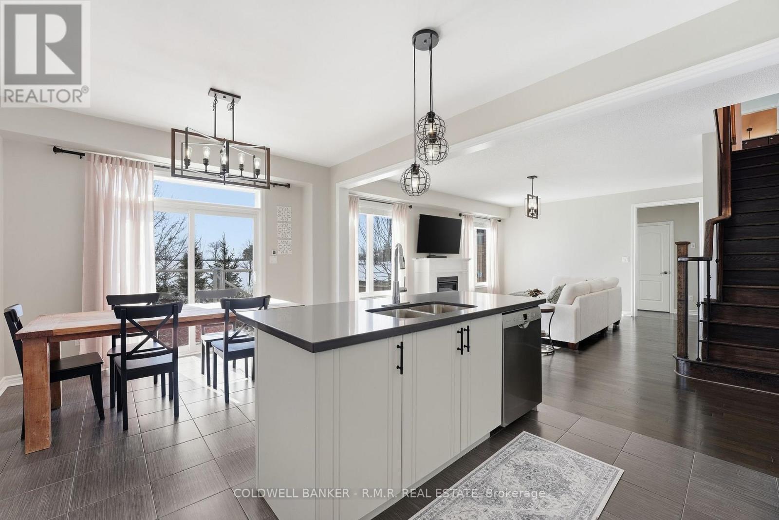 29 Logan Lane, Kawartha Lakes (Lindsay), Ontario  K9V 0L3 - Photo 11 - X12865340