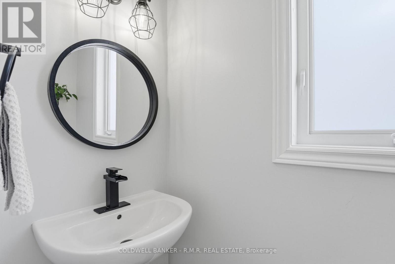 29 Logan Lane, Kawartha Lakes (Lindsay), Ontario  K9V 0L3 - Photo 19 - X12865340