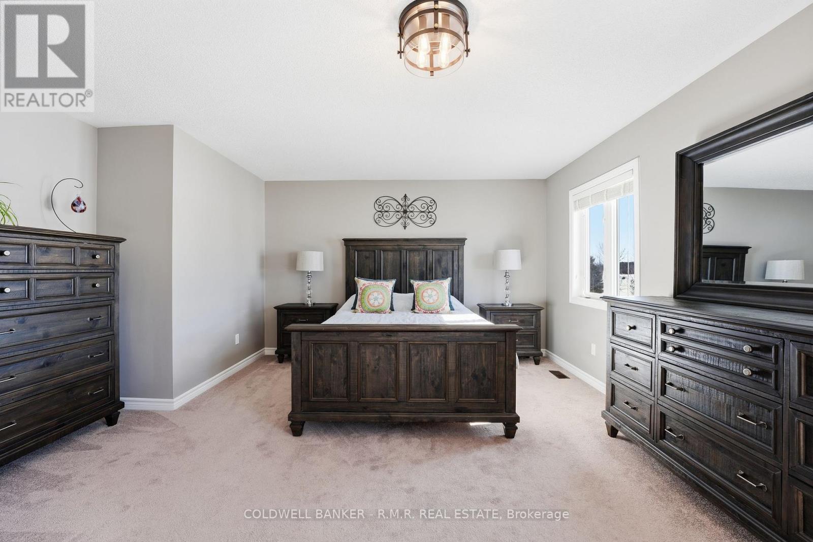 29 Logan Lane, Kawartha Lakes (Lindsay), Ontario  K9V 0L3 - Photo 21 - X12865340