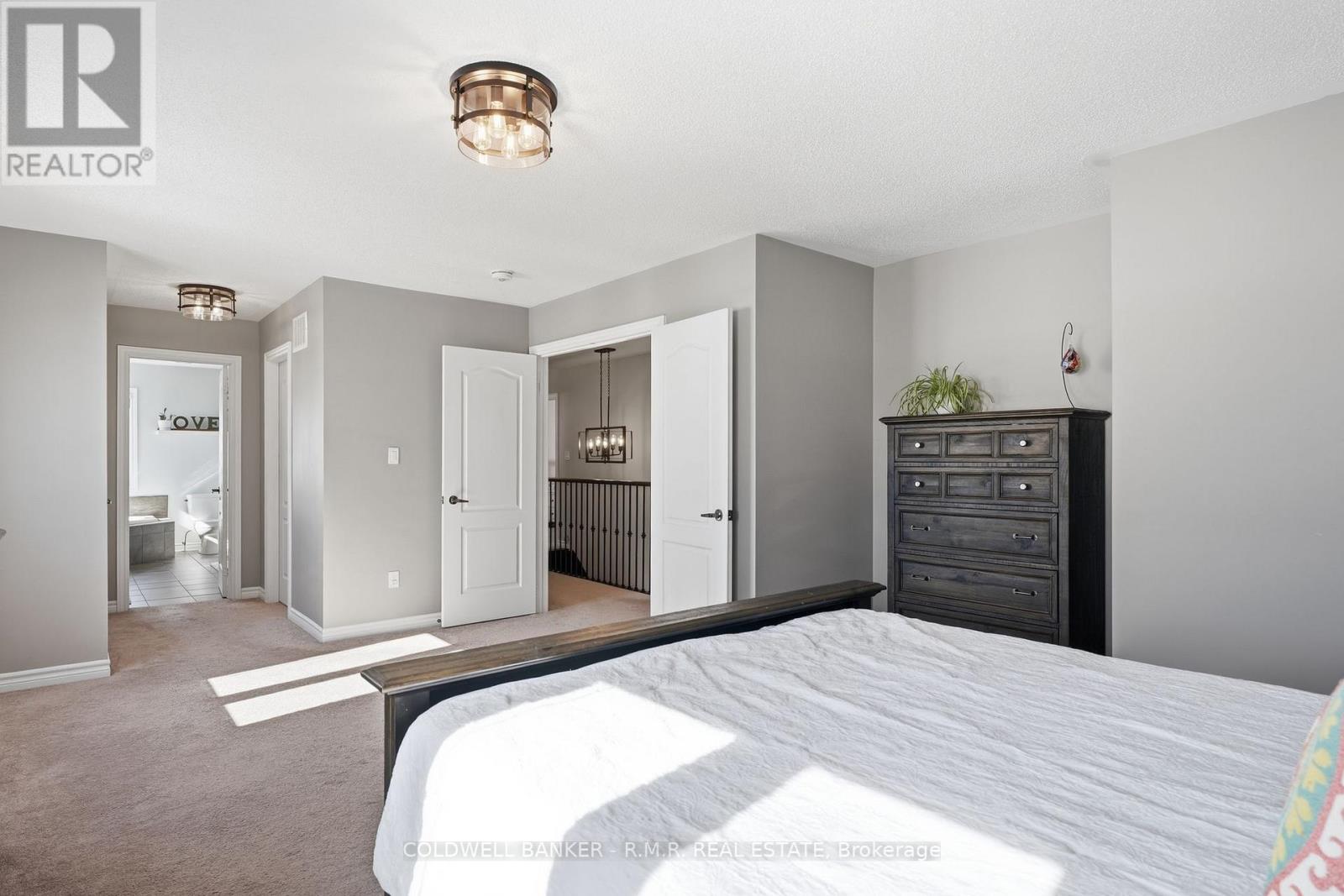 29 Logan Lane, Kawartha Lakes (Lindsay), Ontario  K9V 0L3 - Photo 24 - X12865340