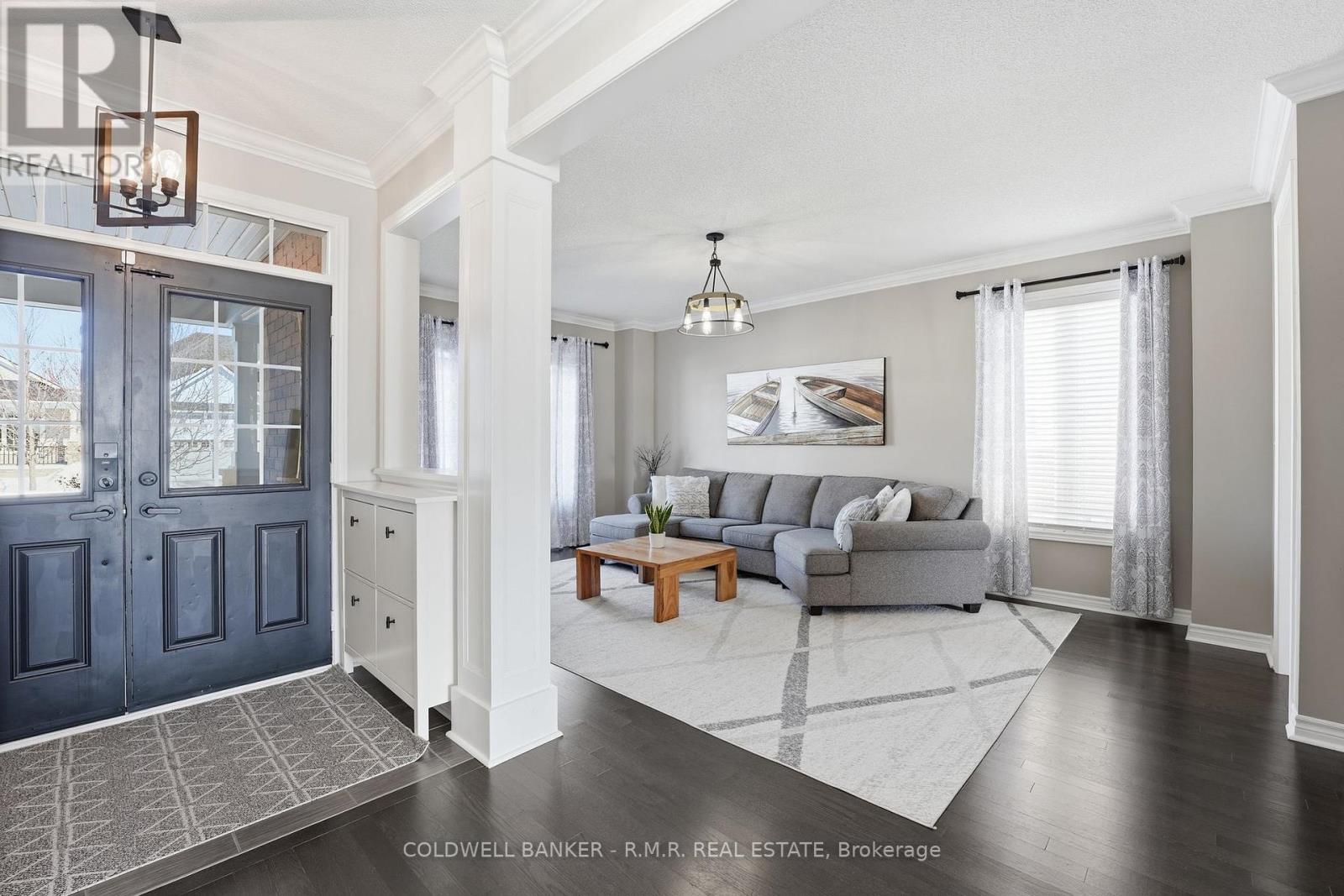 29 Logan Lane, Kawartha Lakes (Lindsay), Ontario  K9V 0L3 - Photo 3 - X12865340