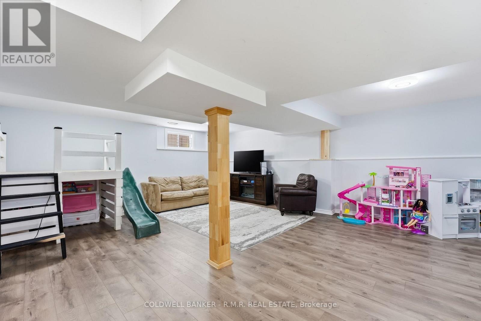 29 Logan Lane, Kawartha Lakes (Lindsay), Ontario  K9V 0L3 - Photo 37 - X12865340