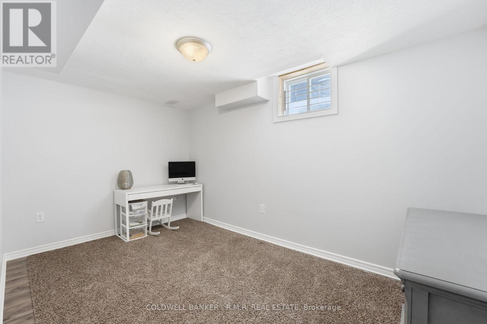 29 Logan Lane, Kawartha Lakes (Lindsay), Ontario  K9V 0L3 - Photo 39 - X12865340