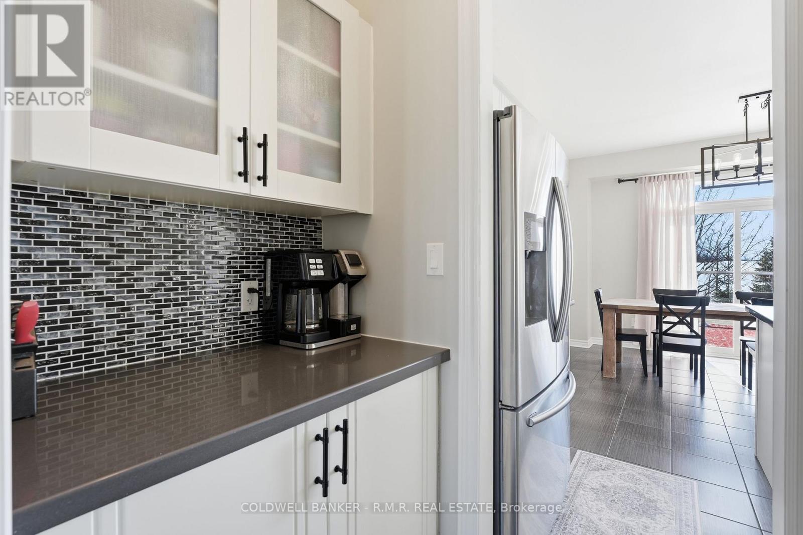 29 Logan Lane, Kawartha Lakes (Lindsay), Ontario  K9V 0L3 - Photo 7 - X12865340