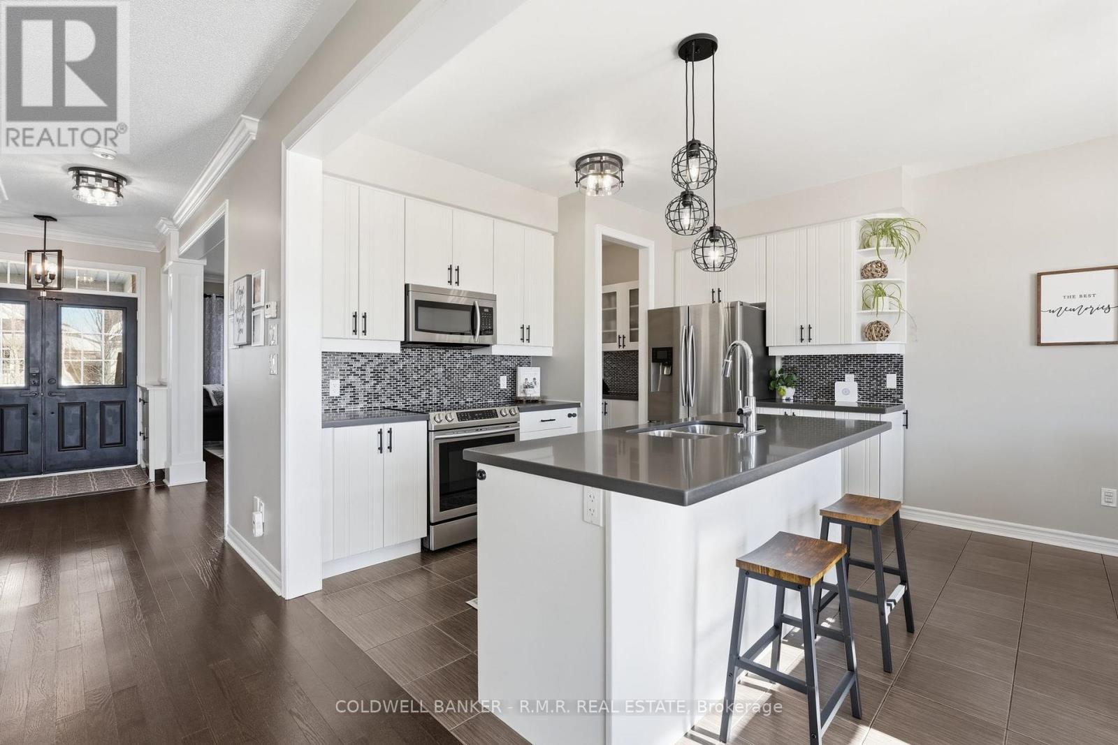 29 Logan Lane, Kawartha Lakes (Lindsay), Ontario  K9V 0L3 - Photo 9 - X12865340