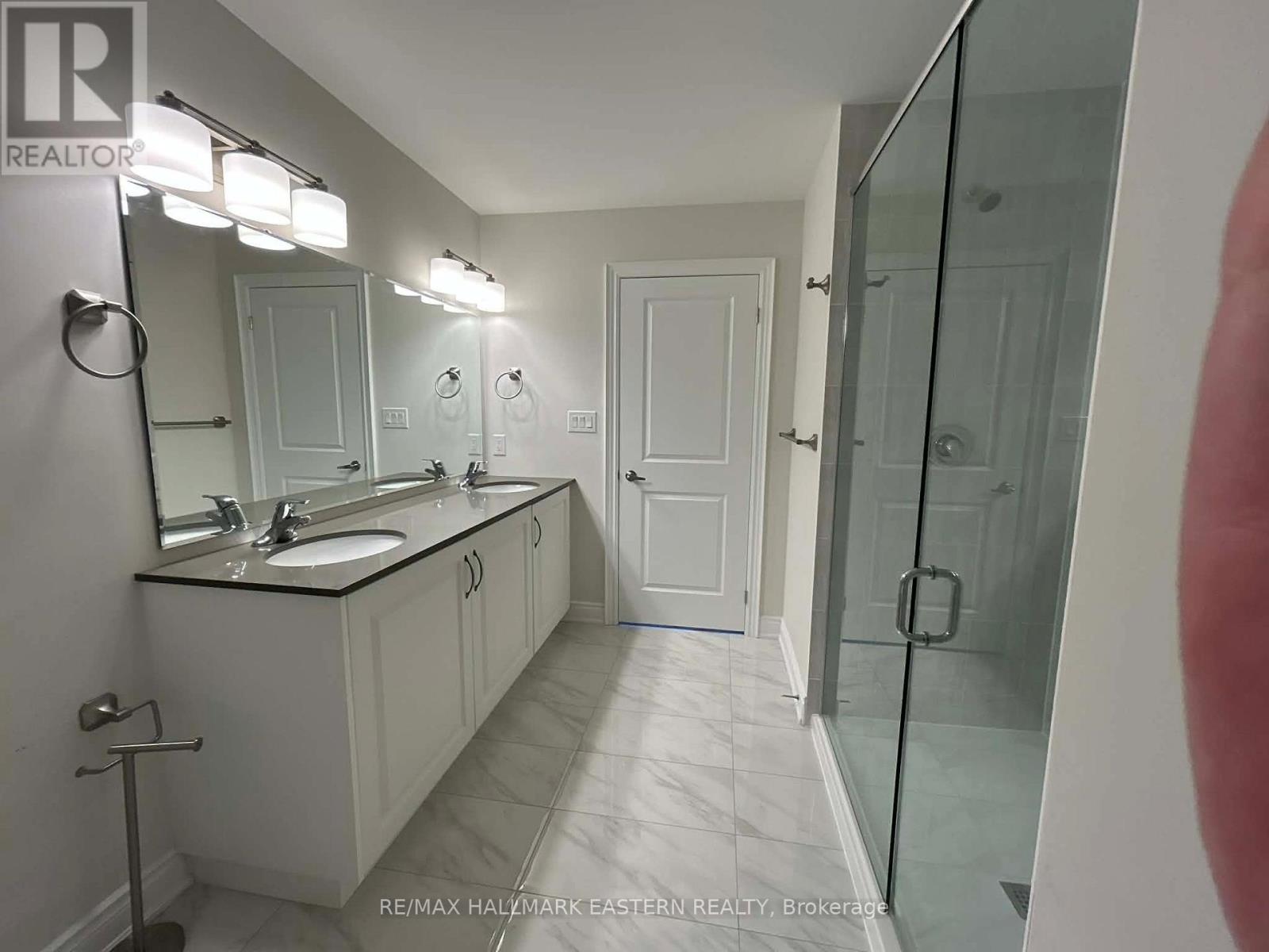 534 Macintosh Grove, Peterborough (Northcrest Ward 5), Ontario  K9H 0K1 - Photo 4 - X12865368